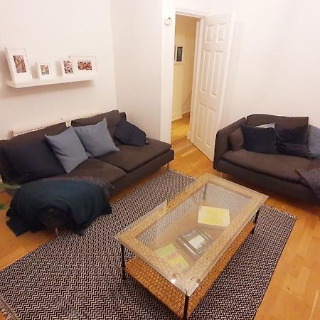 Lovely 2 Bedroom Period Garden Flat. Londra Exterior foto