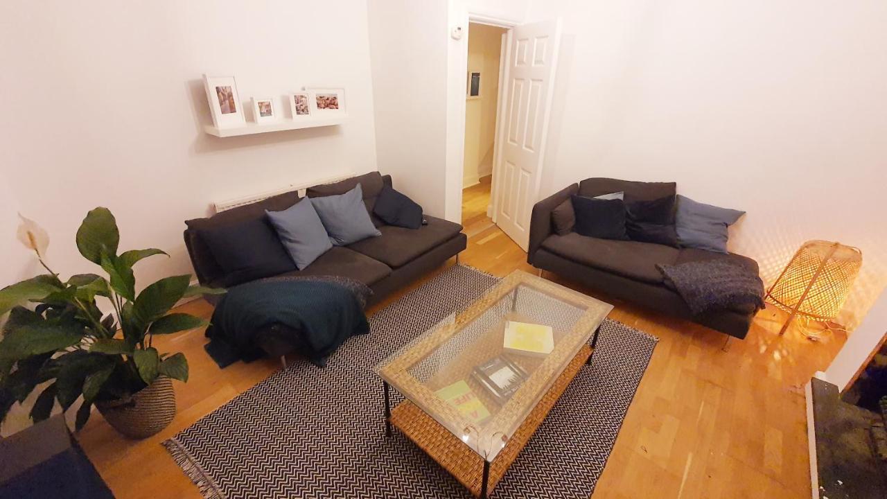 Lovely 2 Bedroom Period Garden Flat. Londra Exterior foto