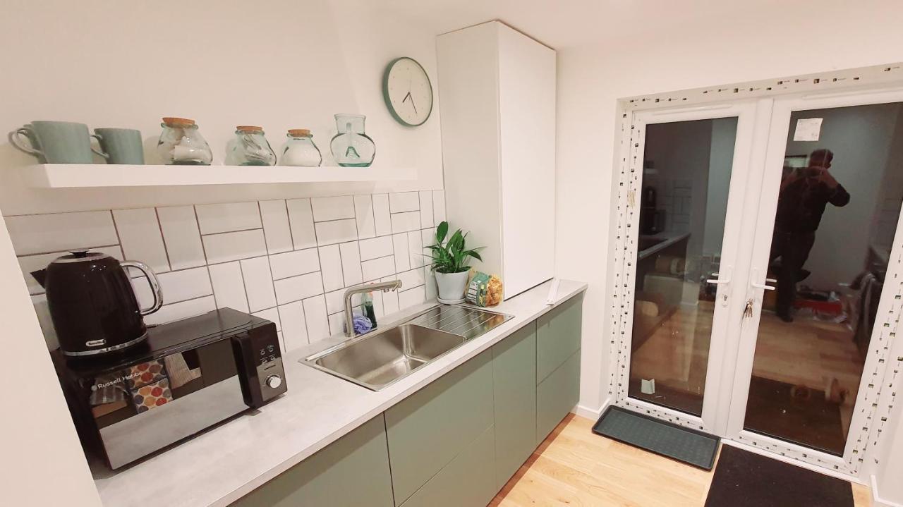 Lovely 2 Bedroom Period Garden Flat. Londra Exterior foto